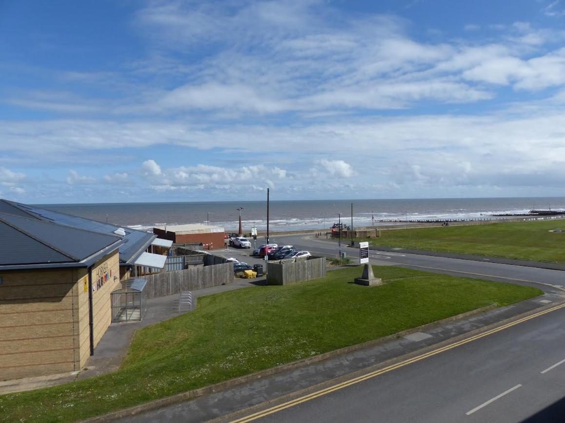 Driftwood - Town House With Sea Views And Balconies * Hornsea