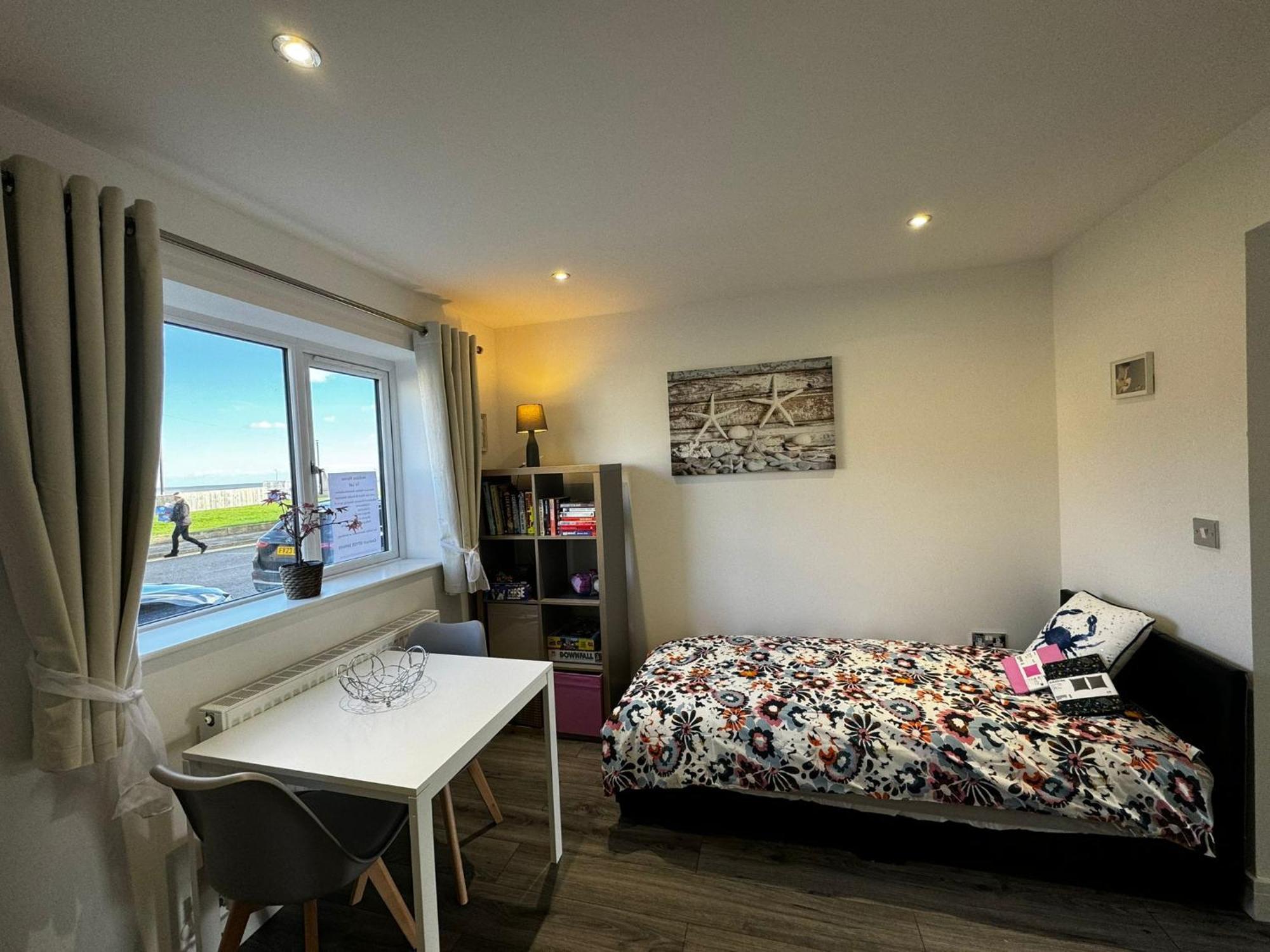 Driftwood - Town House With Sea Views And Balconies Holiday home